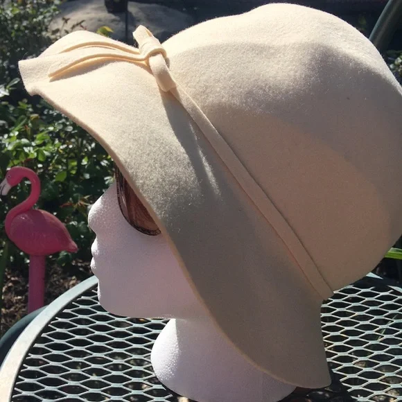 VTG Spring Vanilla Cream Felt Hat - Picture 2 of 8
